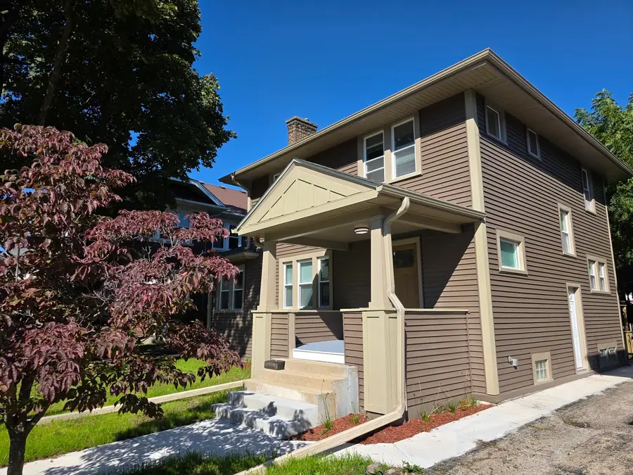 418 Hull Court, Waukegan, IL 60085 - #3