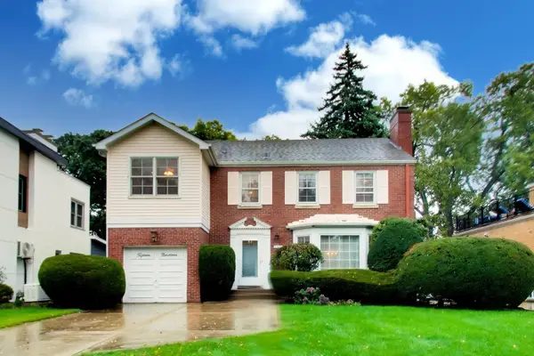 1519 Clinton Place, River Forest, IL 60305