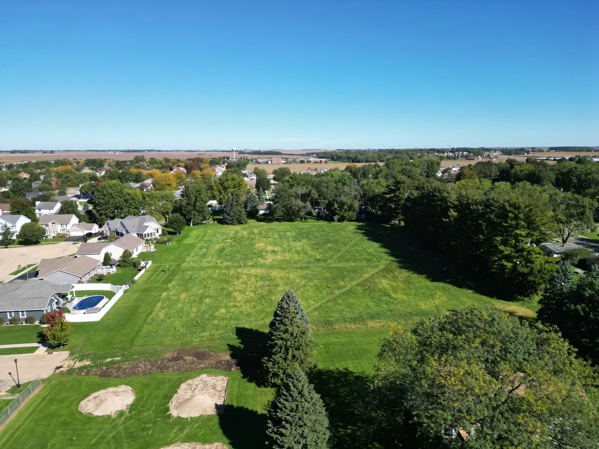 000 15th Street, Rochelle, IL 61068 - #1