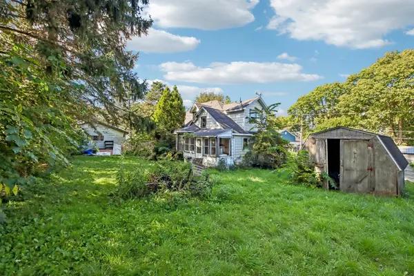 159 Forest Avenue, Fox Lake, IL 60020