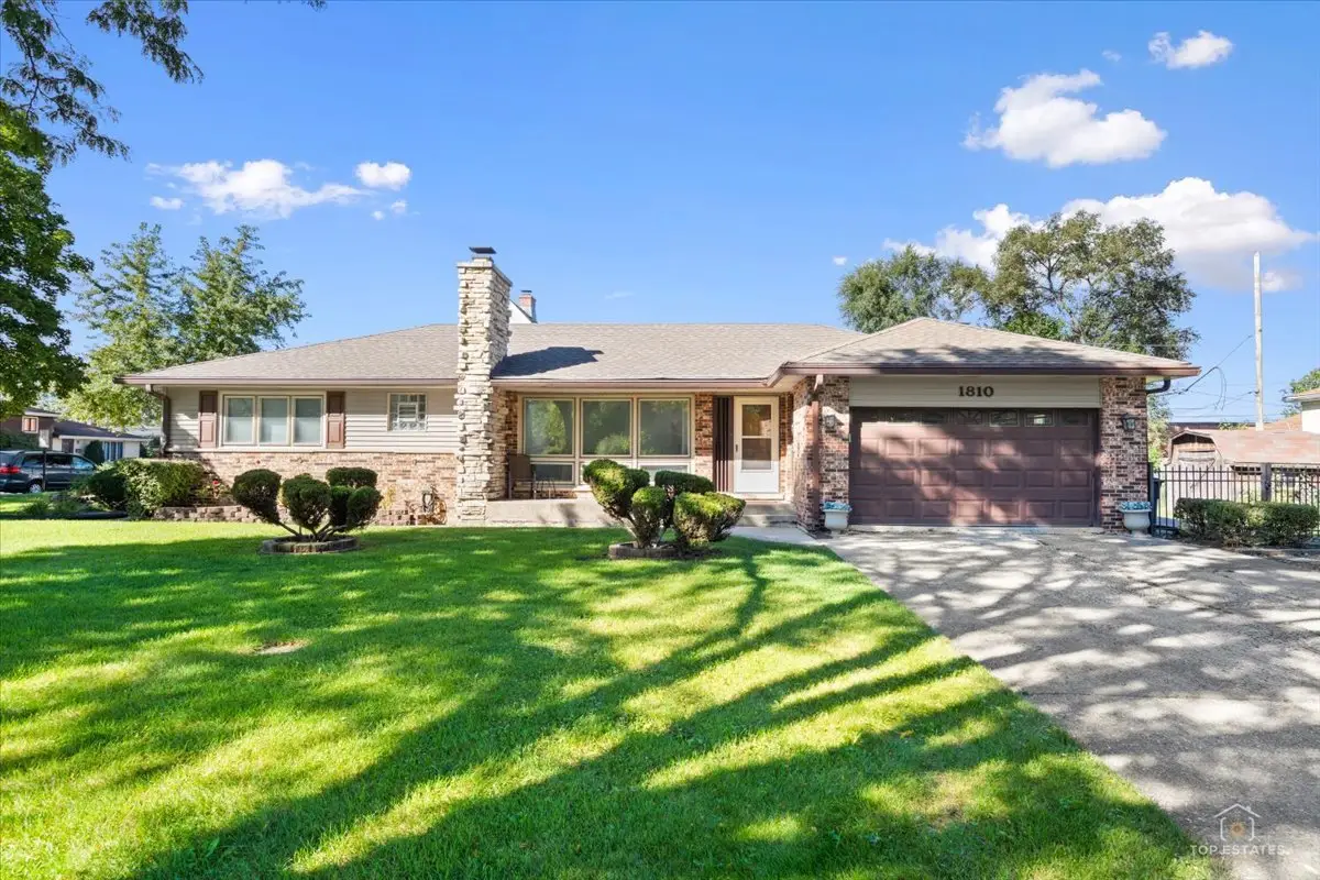 1810 Pratt Avenue, Des Plaines, IL 60018 - #1