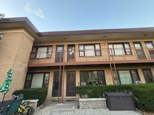 31 King Arthur Court #10, Northlake, IL 60164 - #2