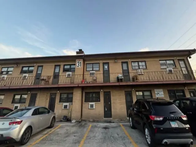 31 King Arthur Court #10, Northlake, IL 60164 - #3