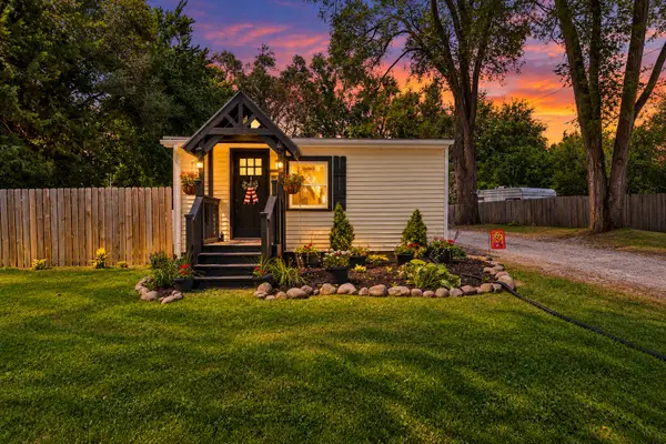 9590 115th Street, Blue Grass, IA 52726