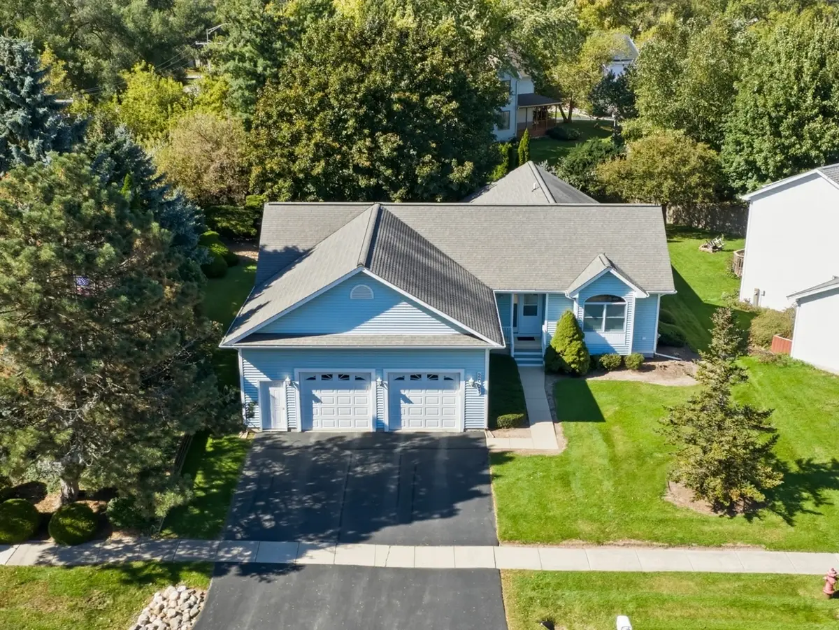 2001 Red Barn Road, Woodstock, IL 60098 - #1