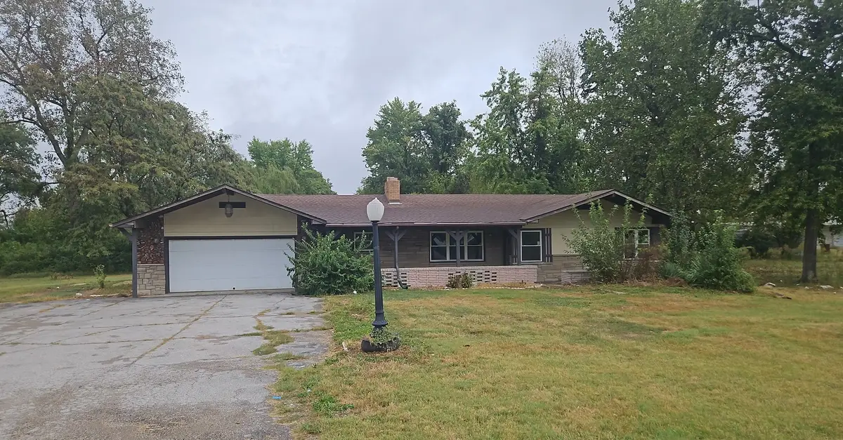 1610 W Mccord Street, Centralia, IL 62801 - #1