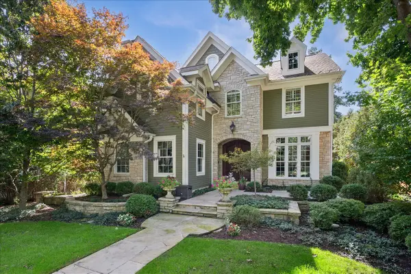 1036 Ash Street, Winnetka, IL 60093
