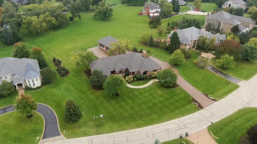 955 Livingston Lane, Inverness, IL 60010 - #2