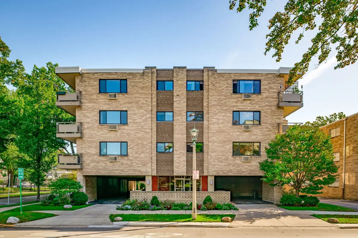 224 N Kenilworth Avenue #2B, Oak Park, IL 60302 - #1