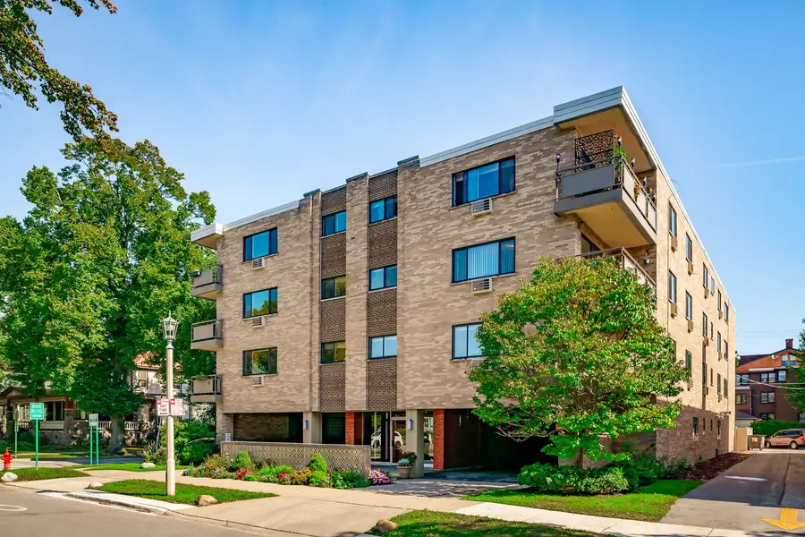 224 N Kenilworth Avenue #2B, Oak Park, IL 60302 - #2