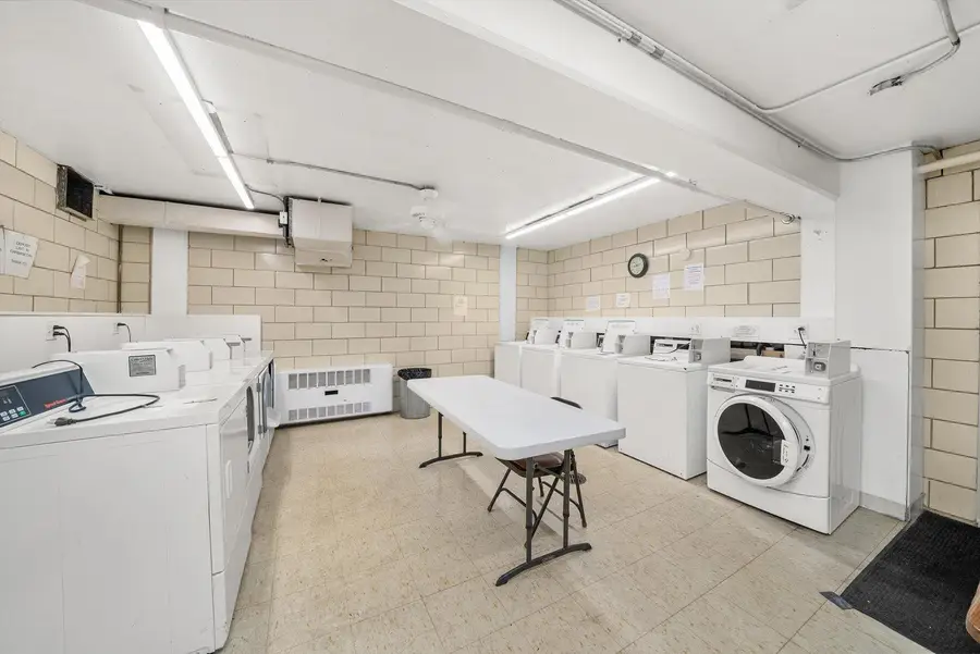 201 S Maple Avenue #210, Oak Park, IL 60302 - #3