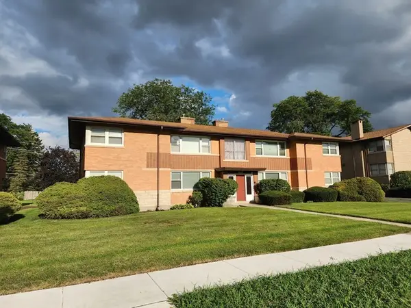 1341 Balmoral Avenue #2S, Westchester, IL 60154