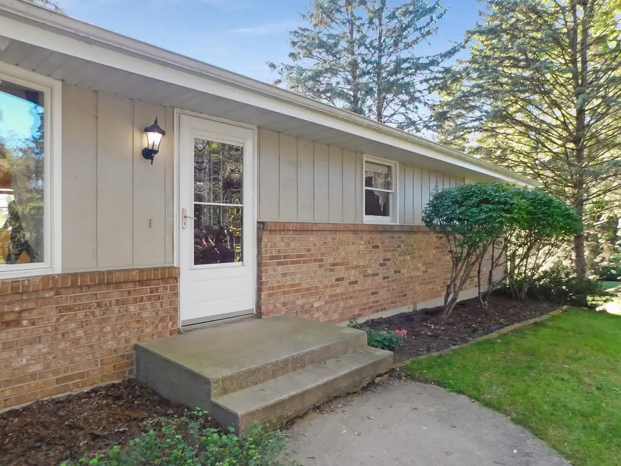 12544 Chuckanut Drive, Roscoe, IL 61073 - #3