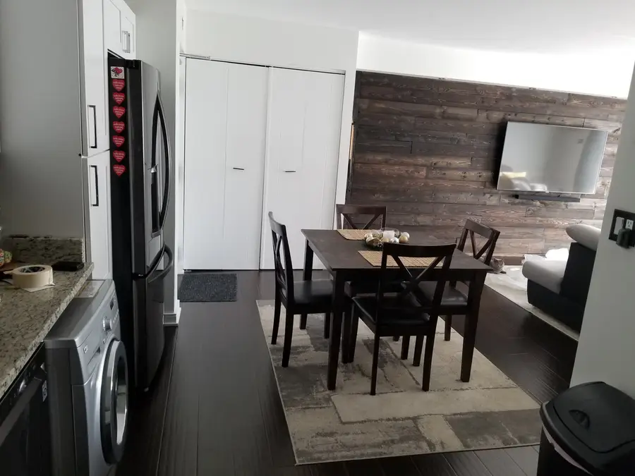 580 E Lawrence Avenue #102, Roselle, IL 60172 - #3