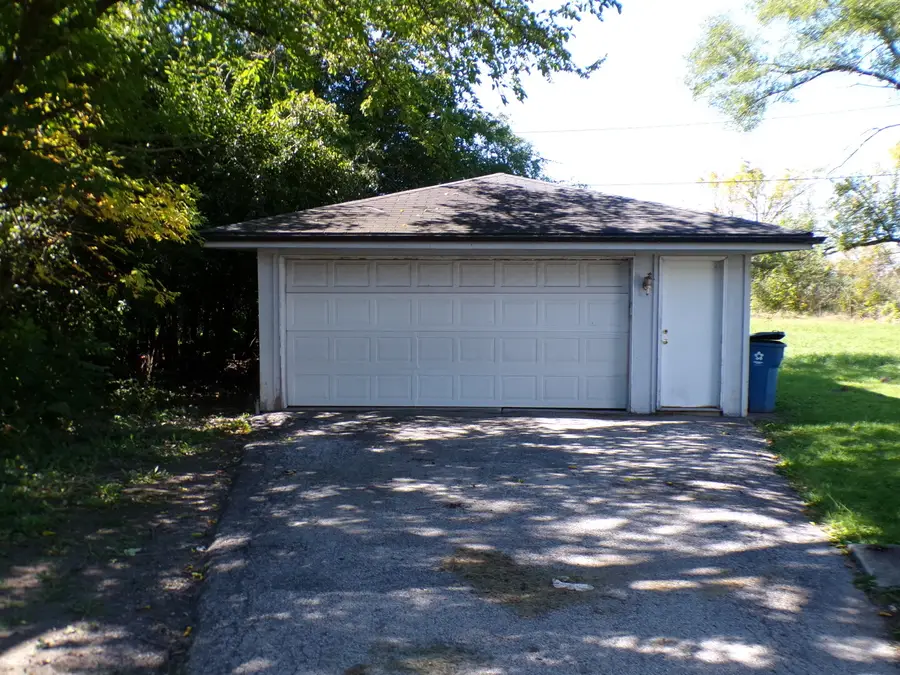 16614 Finch Avenue, Harvey, IL 60426 - #2