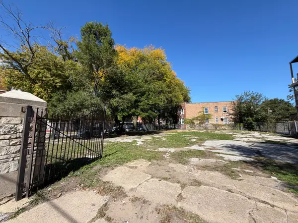 966 E 79th Street, Chicago, IL 60619