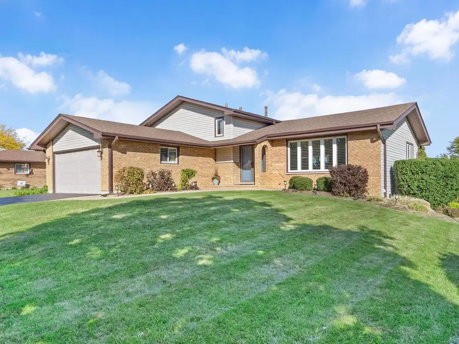 7049 Camden Road, Downers Grove, IL 60516 - #2