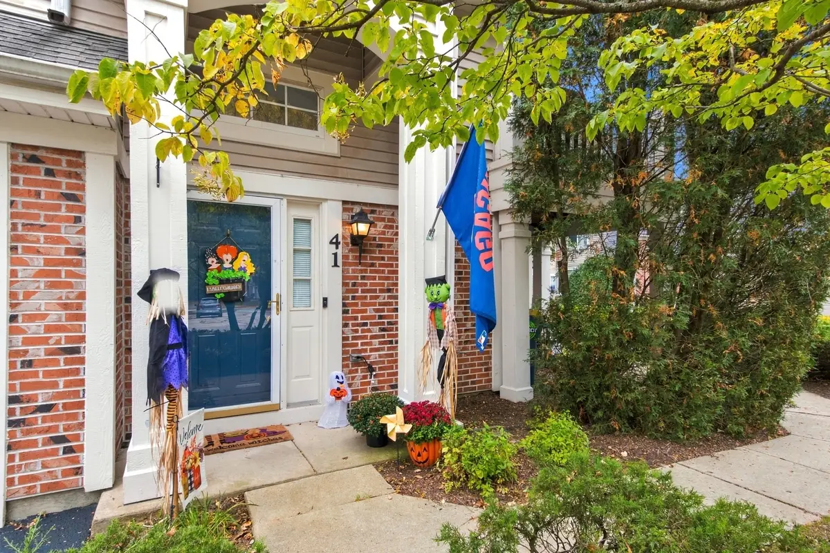 41 W Briarwood Drive #41, Streamwood, IL 60107 - #1