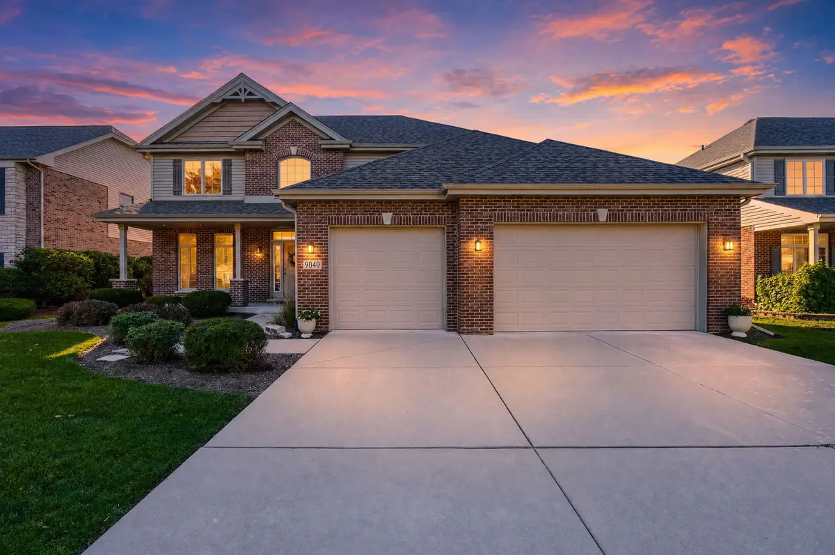 9040 Witham Lane, Woodridge, IL 60517 - #1