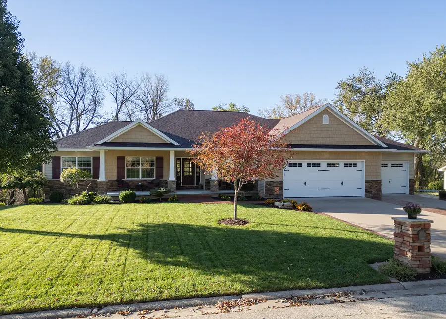 165 Dayton Valley View, Colona, IL 61241 - #2