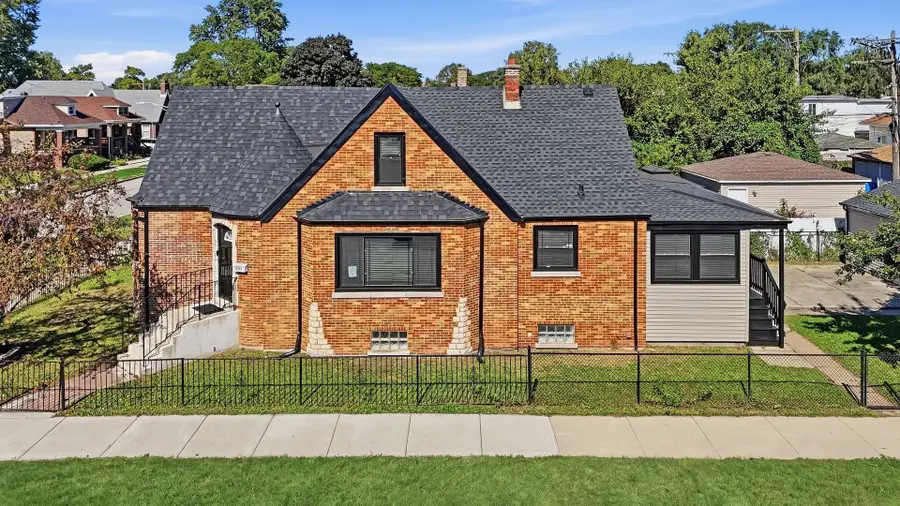 8257 S Blackstone Avenue, Chicago, IL 60619 - #3