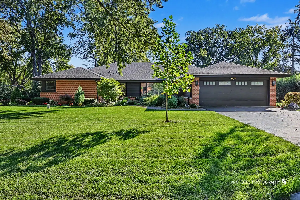 907 Sherwood Drive, Prospect Heights, IL 60070 - #1
