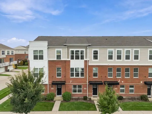 2910 Reflection Drive, Naperville, IL 60564