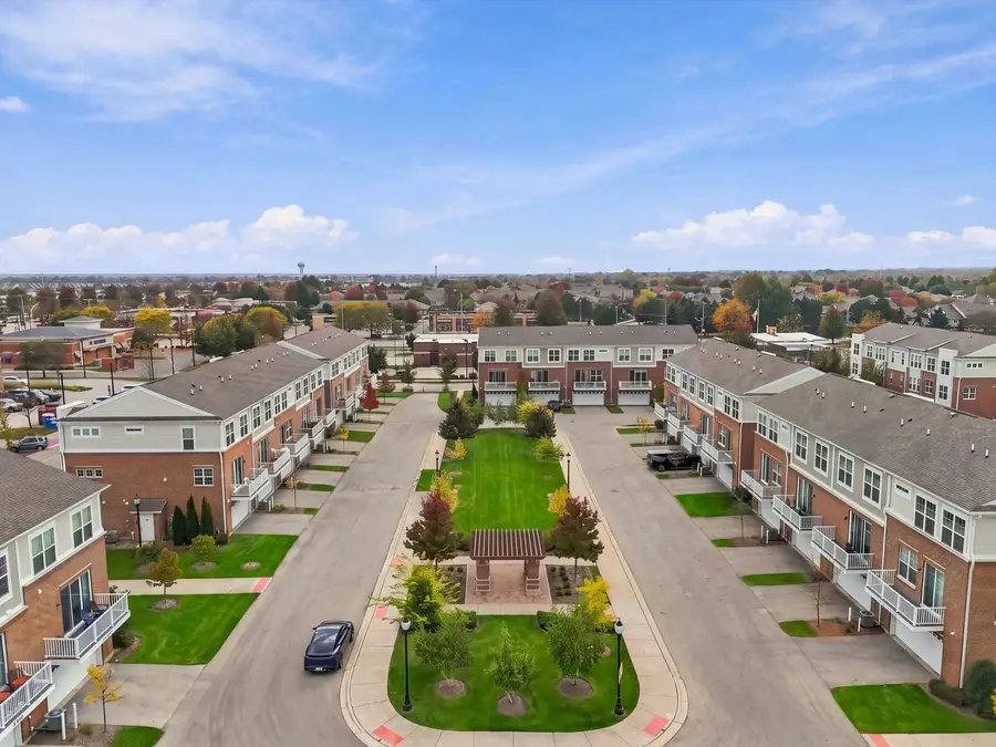 2910 Reflection Drive, Naperville, IL 60564 - #3