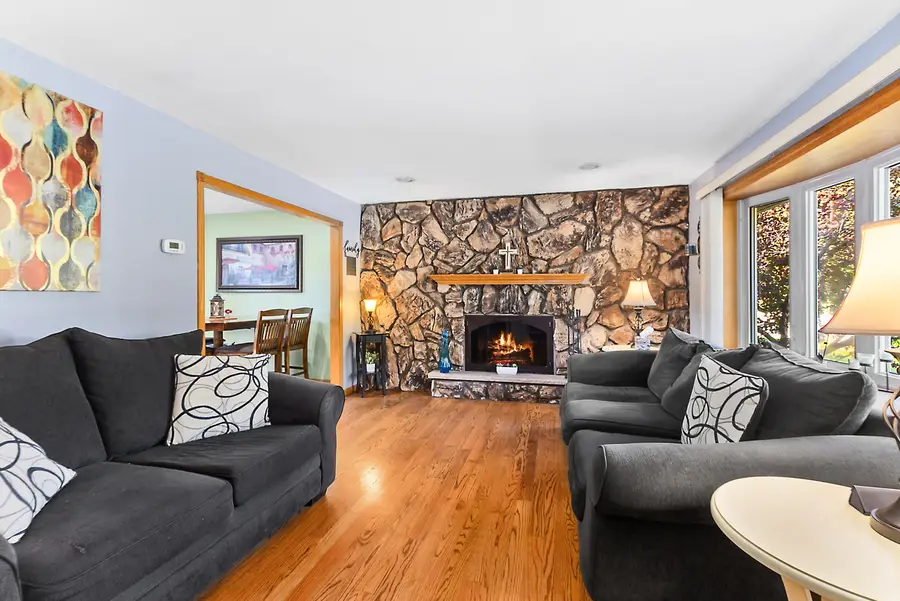 8301 Narragansett Avenue, Burbank, IL 60459 - #3
