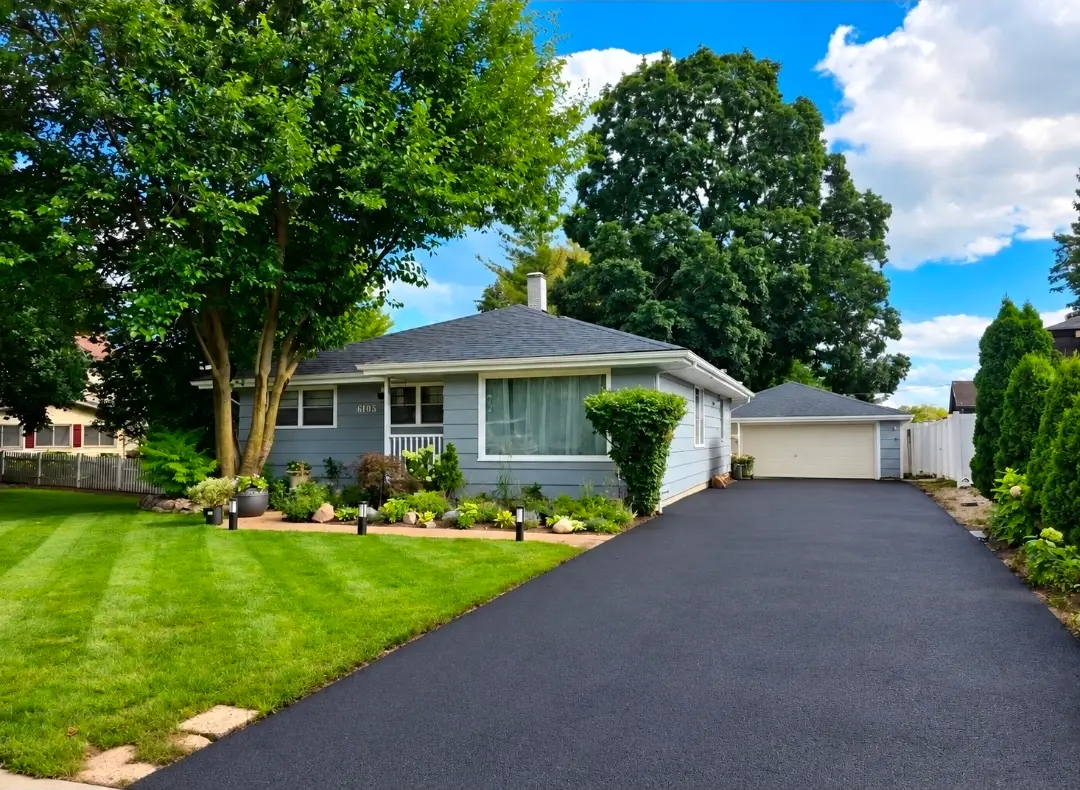 605 E Maple Avenue, Mundelein, IL 60060 - #1