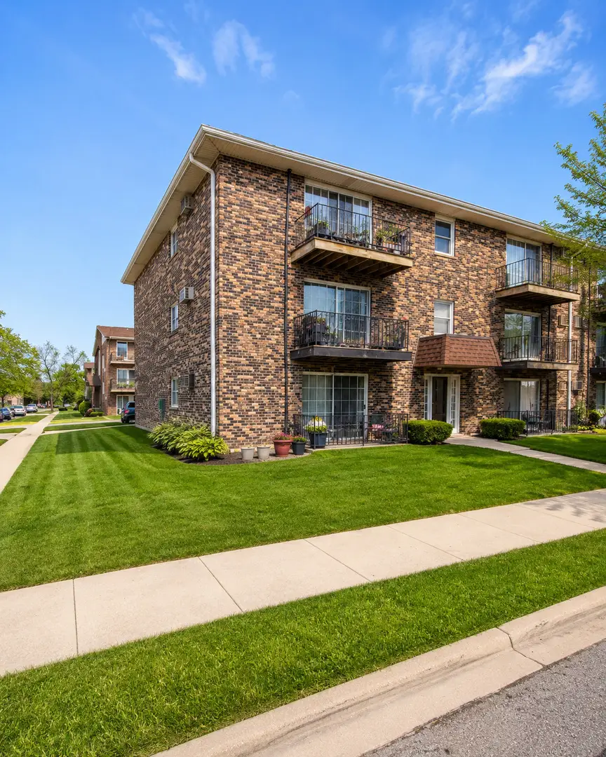 7101 Oconnell Drive #2C, Chicago Ridge, IL 60415 - #1