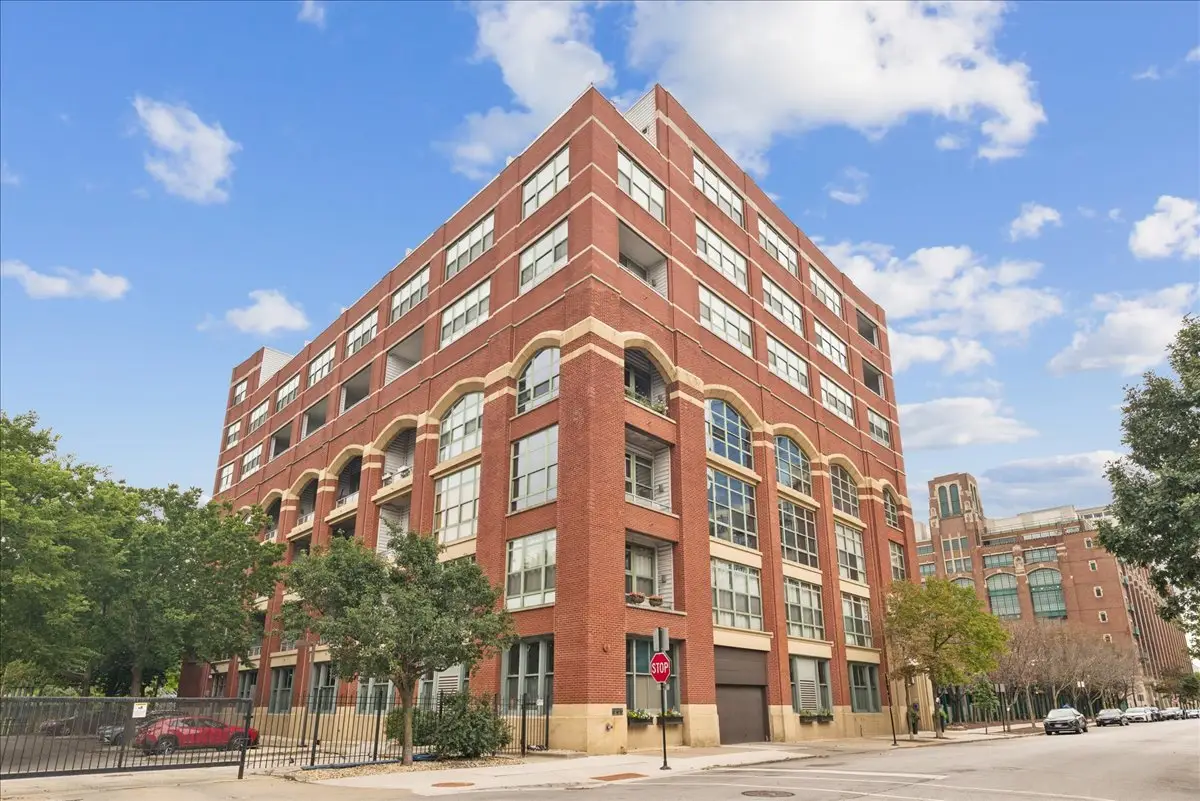 2001 S Calumet Avenue #411, Chicago, IL 60616 - #1