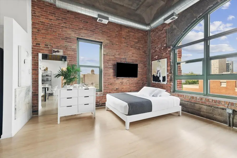 2001 S Calumet Avenue #411, Chicago, IL 60616 - #3