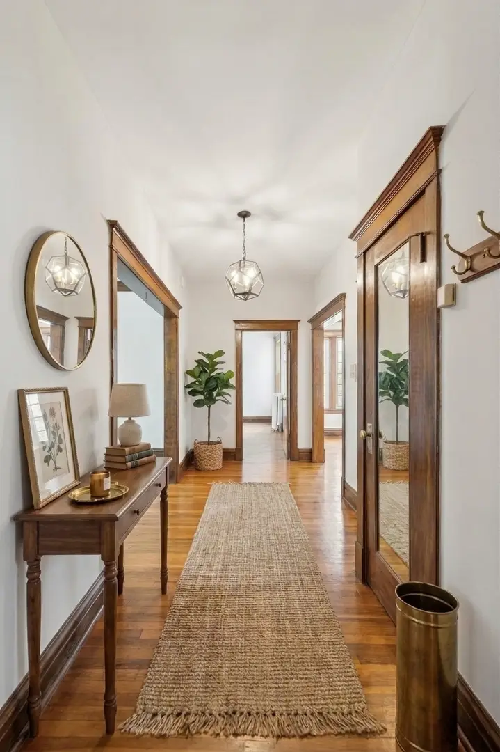 2457 W Eastwood Avenue #1, Chicago, IL 60625 - #3
