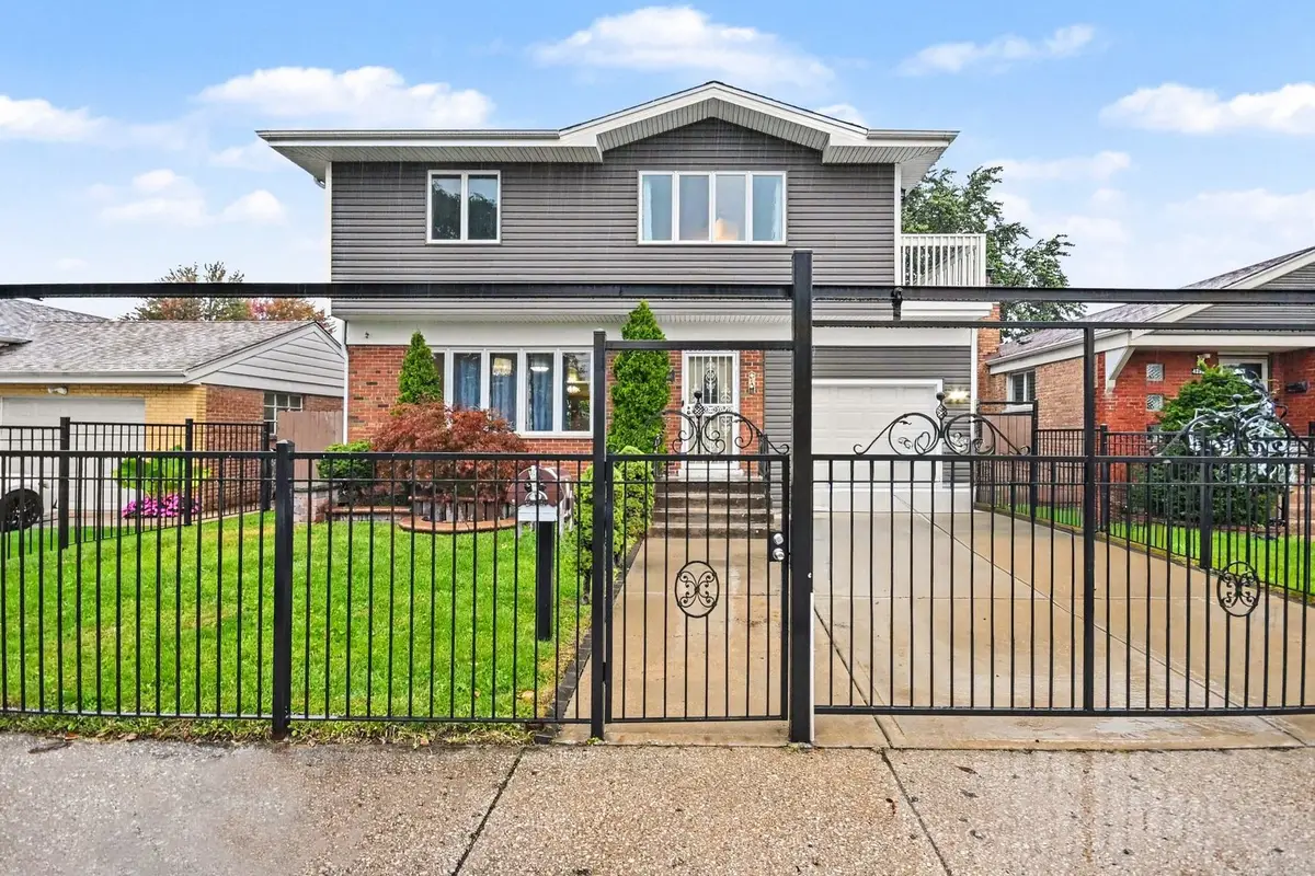 4260 W 82nd Place, Chicago, IL 60652 - #1