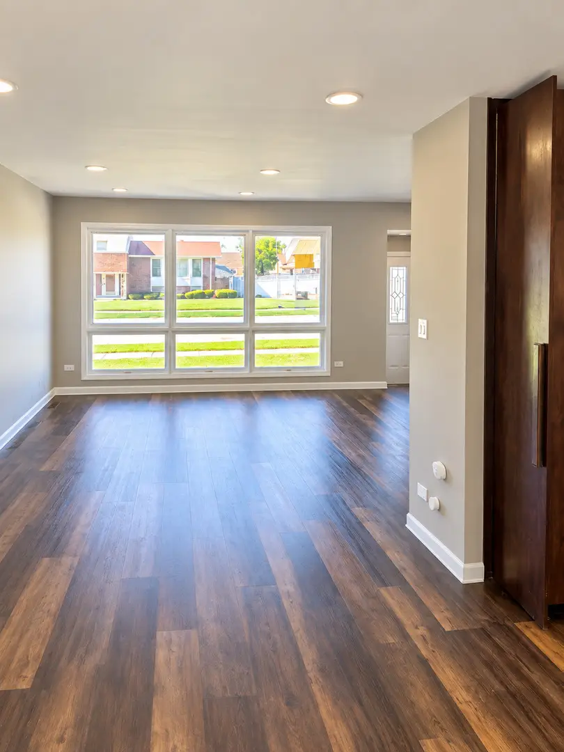 15415 Woodlawn East Avenue, South Holland, IL 60473 - #3