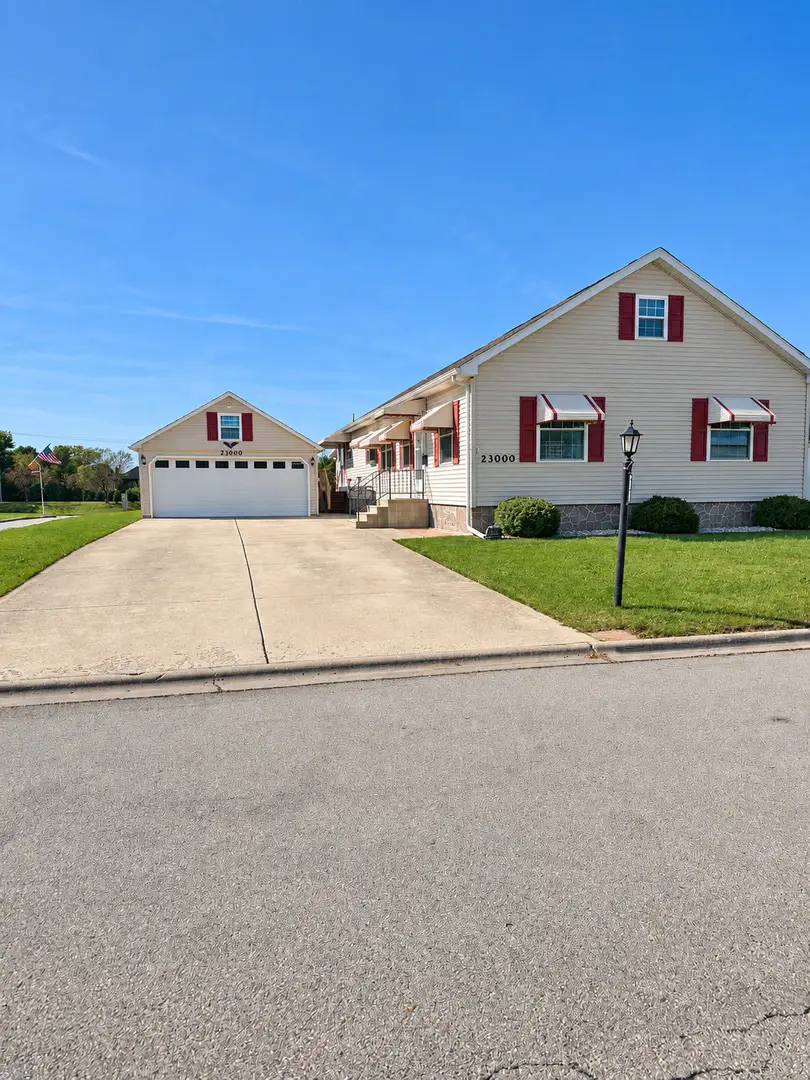 23000 S Pinehurst Drive, Frankfort, IL 60423 - #1