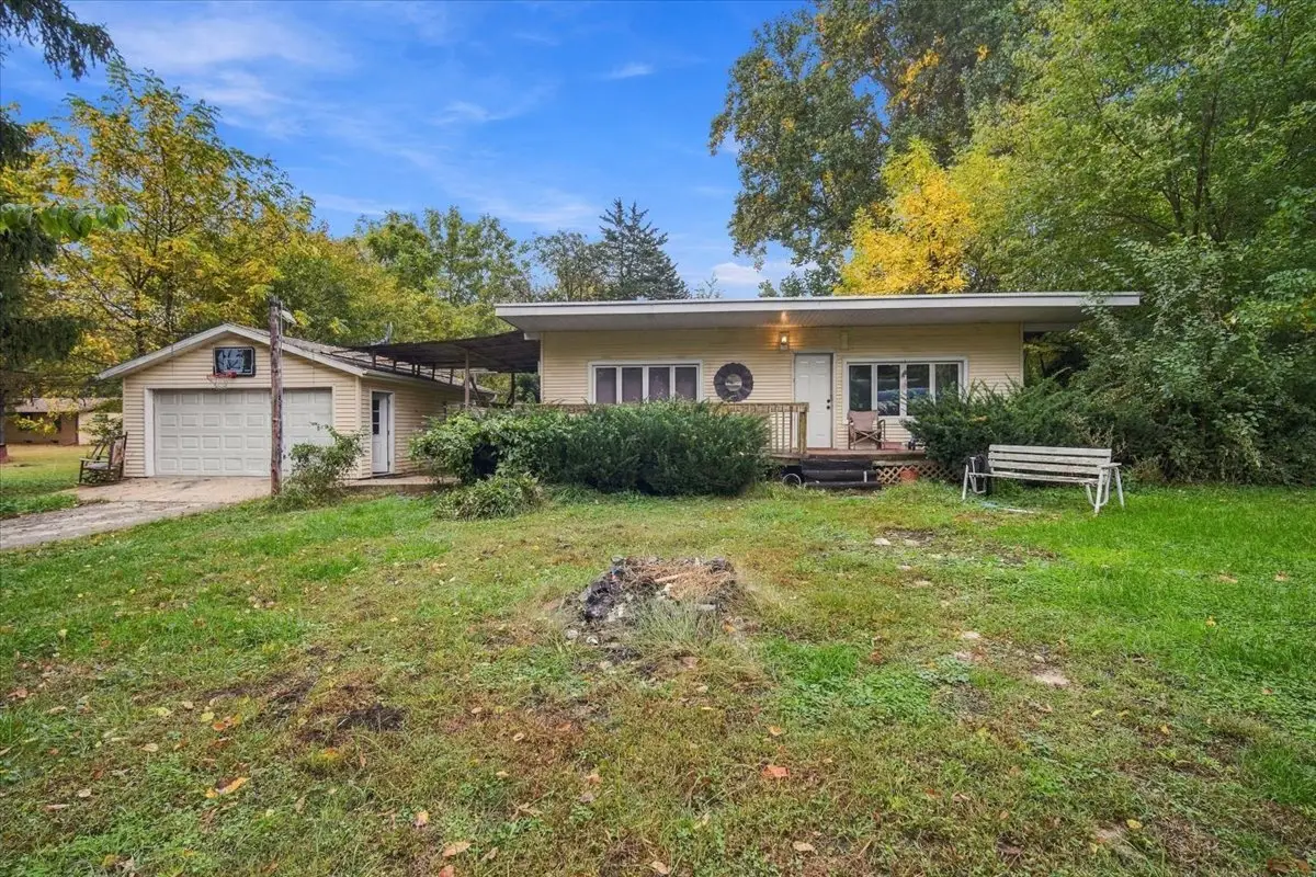 24451 Manor Drive, Hudson, IL 61748 - #1