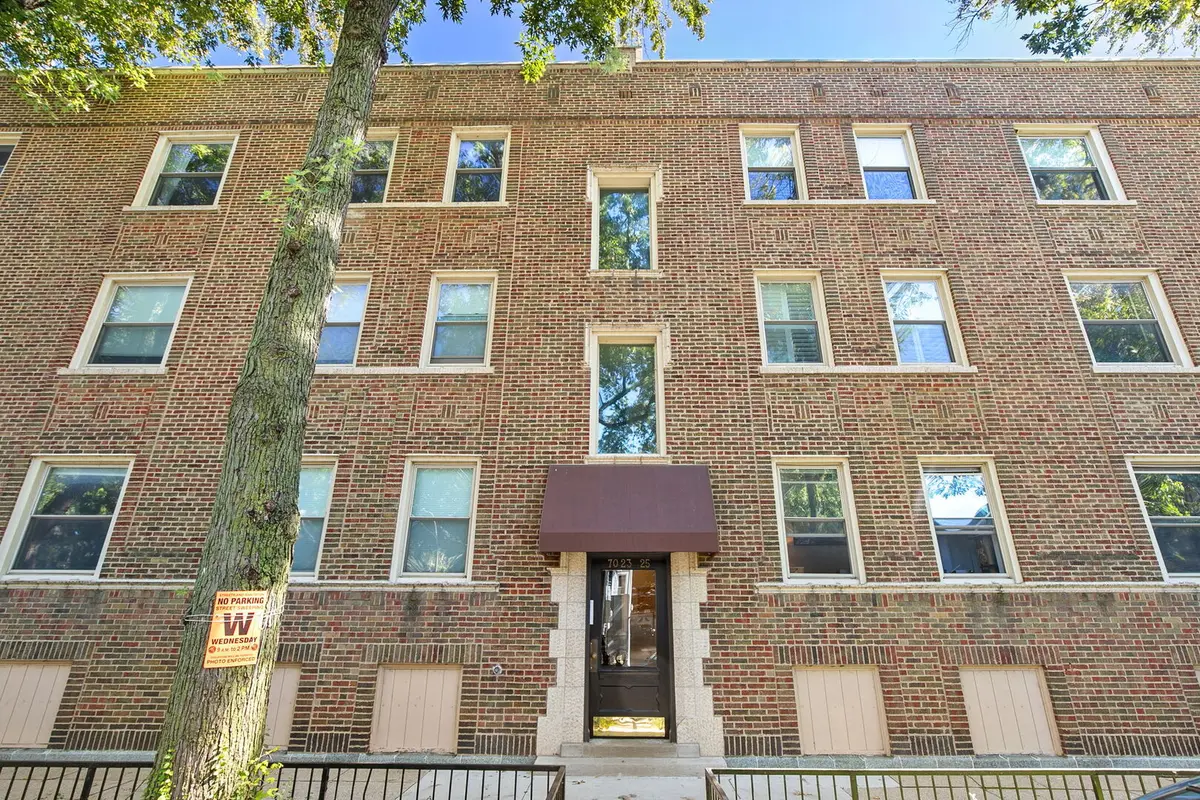 7025 N Wolcott Avenue #2, Chicago, IL 60626 - #1