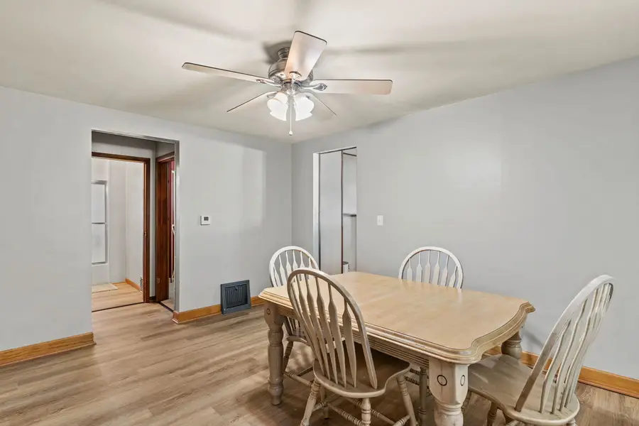 817 27th Street, Bettendorf, IA 52722 - #3