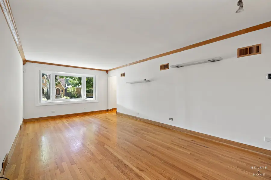 6051 N Marmora Avenue, Chicago, IL 60646 - #3