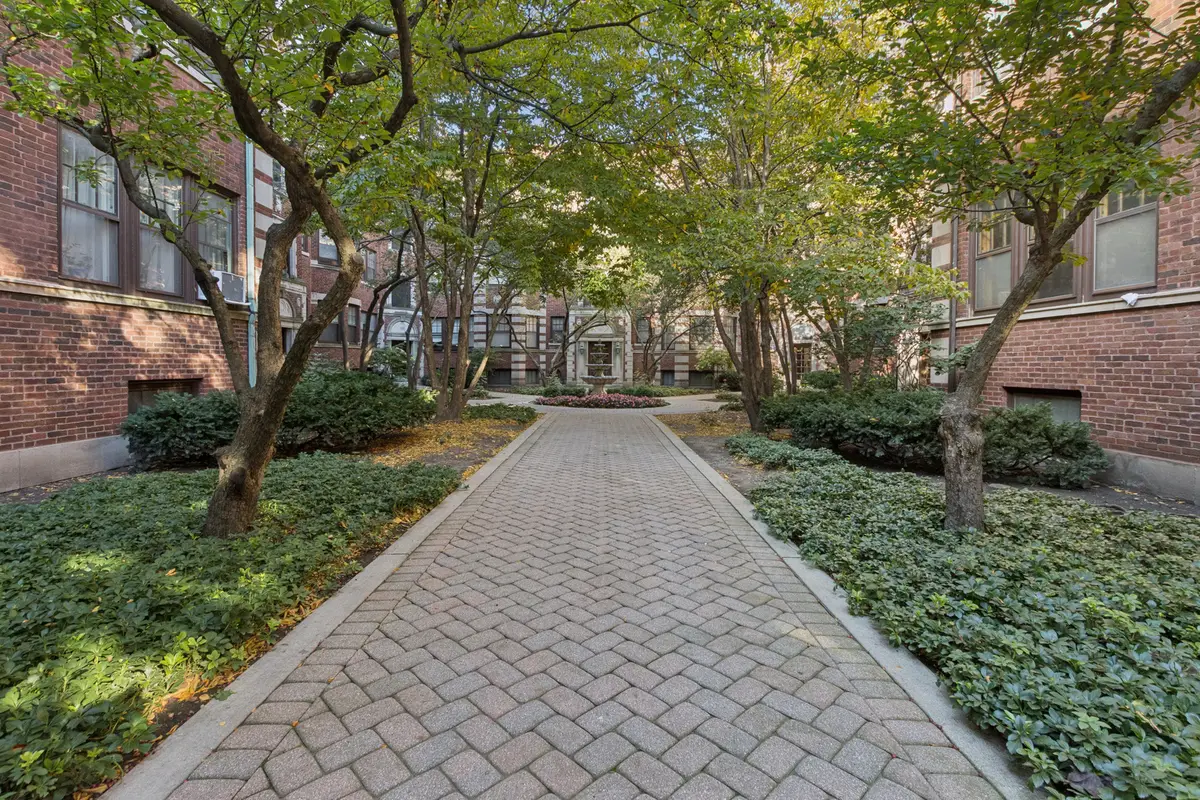 846 Hinman Avenue #3, Evanston, IL 60202 - #1