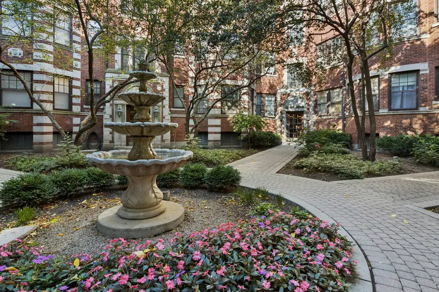 846 Hinman Avenue #3, Evanston, IL 60202 - #2