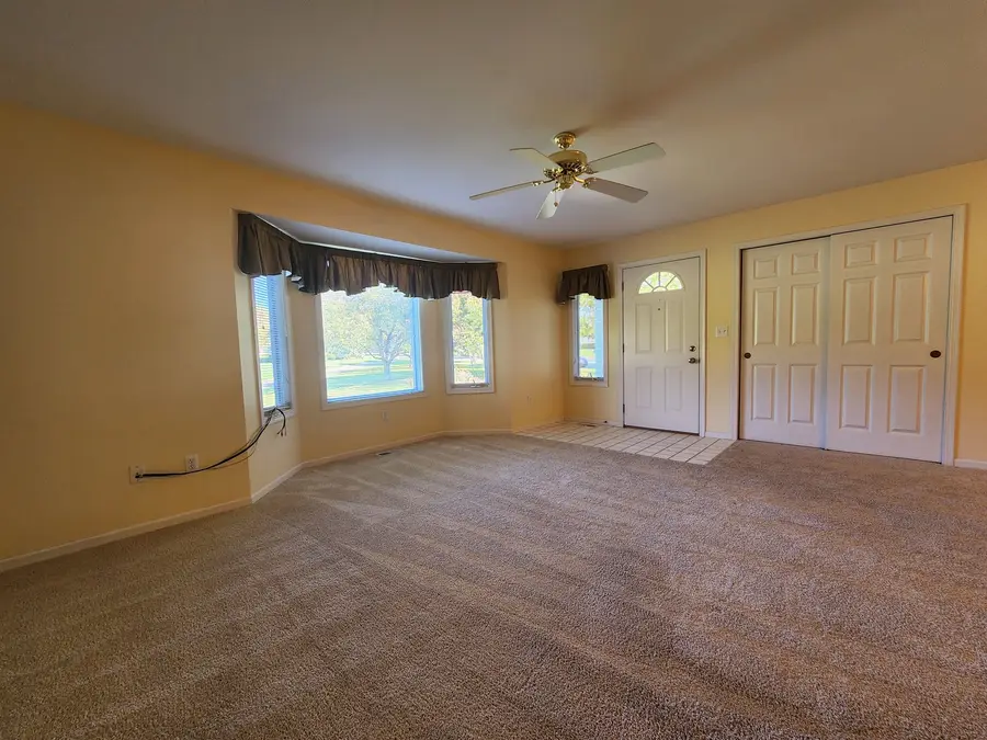 30 S Walnut Drive, North Aurora, IL 60542 - #3