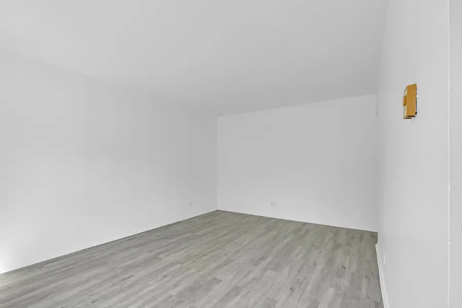 1S175 Winthrop Lane, Villa Park, IL 60181 - #3