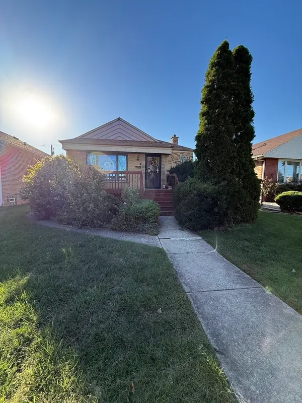 10842 S Avenue B, Chicago, IL 60617