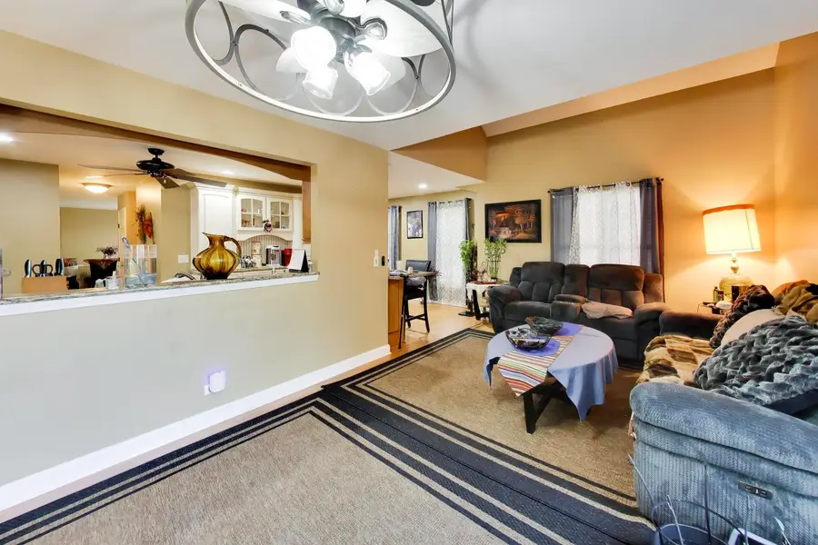 1454 Laurel Oak Drive #A, Streamwood, IL 60107 - #3