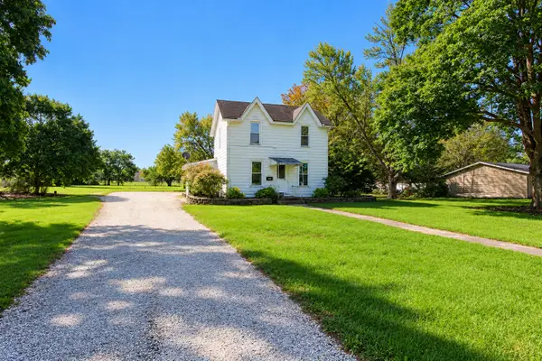 737 E Grant Highway, Marengo, IL 60152