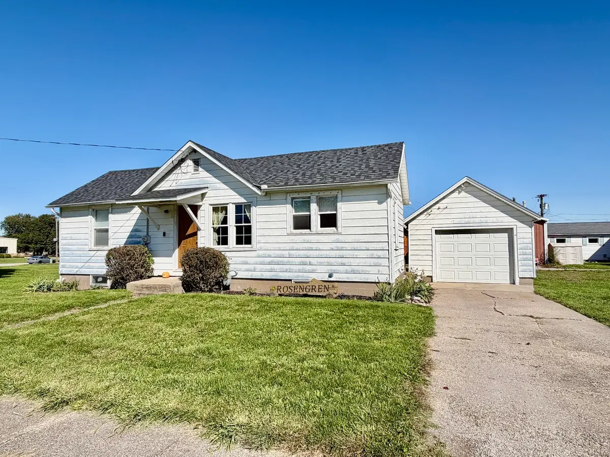 114 Main Street, Atkinson, IL 61235 - #1