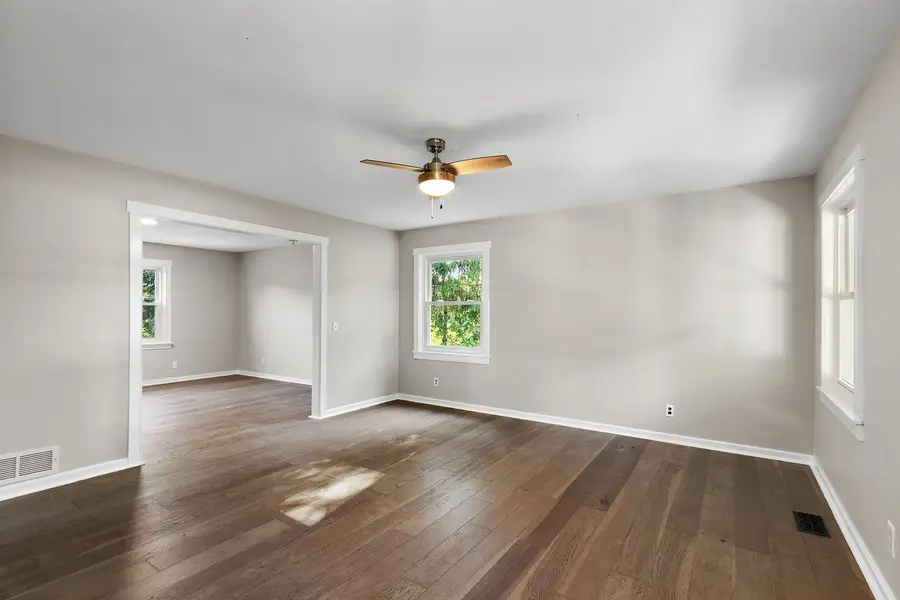 39W255 Fabyan Parkway, Geneva, IL 60134 - #3